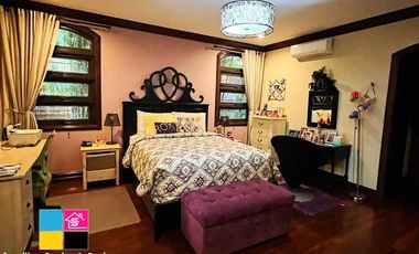 For Sale Mediterranean House with Swimming Pool in North Town Subdivision