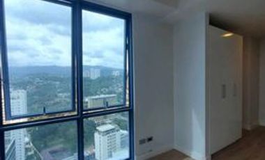 Luxury 2-Bedroom Condo with Maid's Quarter and Stunning Views for Sale in Cebu IT Park – 38 Park Avenue