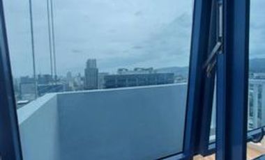 Luxury 2-Bedroom Condo with Maid's Quarter and Stunning Views for Sale in Cebu IT Park – 38 Park Avenue