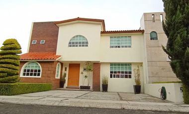 CASA EN RENTA (amueblada) O EN VENTA EN FRACC. SAN ANTONIO REGLA MUY CERCA DE AV. LAS TORRES COL. SAN SALVADOR TIZATLALLI
