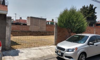 TERRENO EN RENTA EN ESQUINA EN LA COLONIA XINANTECATL A 1 CUADRA DE AV. PINO SUAREZ EN METEPEC