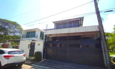 Pre-owned 2Storey Single House and Lot in The Orchard Golf and Country Club Dasmariñas Cavite