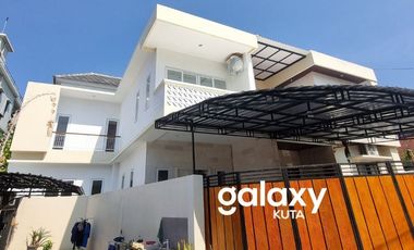 DISEWAKAN RUMAH 2 LANTAI PERUM TAMAN NUSANTARA JIMBARAN BADUNG, BALI