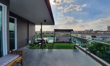 New apartment for sale, size 40 rooms + 2 penthouse, Sukhumvit 50, near BTS On Nut, size 5 floors, usable area 1900 sq m., price 120 million.