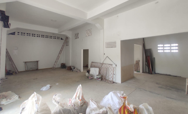 LOCAL EN BOSTON ARRIENDO