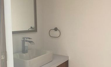 Venta de casa nueva en conjunto cerrado en San Juan Cuautlancingo.