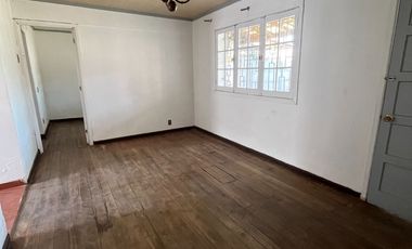 Acogedora casa; muros concreto, no paga contribuciones