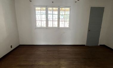 Acogedora casa; muros concreto, no paga contribuciones