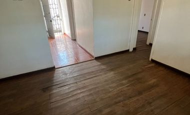 Acogedora casa; muros concreto, no paga contribuciones