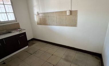 Acogedora casa; muros concreto, no paga contribuciones