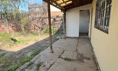 Acogedora casa; muros concreto, no paga contribuciones