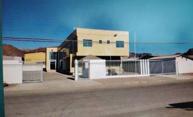 PLANTA PRIMER PISO OFICNAS COMERCIALES 250 Mts2. PAIPOTE