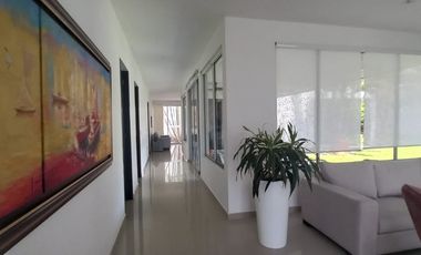 Se vende hermosa casa campestre al oriente de Neiva