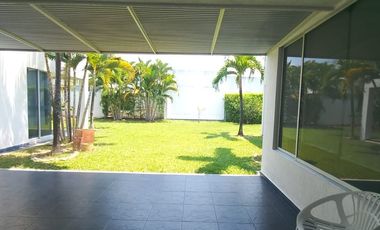 Se vende hermosa casa campestre al oriente de Neiva