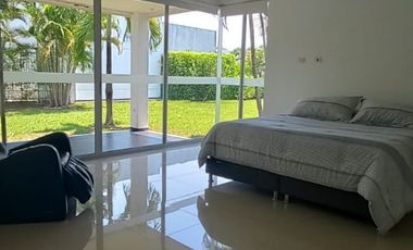 Se vende hermosa casa campestre al oriente de Neiva