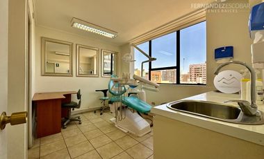 VIÑA DEL MAR - VENTA OFICINA DENTAL O DE SALUD TOTALMENTE EQUIPADA