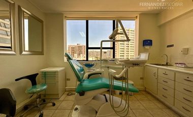 VIÑA DEL MAR - VENTA OFICINA DENTAL O DE SALUD TOTALMENTE EQUIPADA