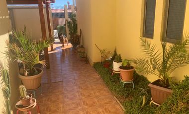 VENDO AMPLIA CASA IDEAL PARA FAMILIA EN LOMAS HUASI