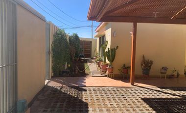 VENDO AMPLIA CASA IDEAL PARA FAMILIA EN LOMAS HUASI