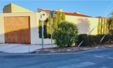 VENDO AMPLIA CASA IDEAL PARA FAMILIA EN LOMAS HUASI