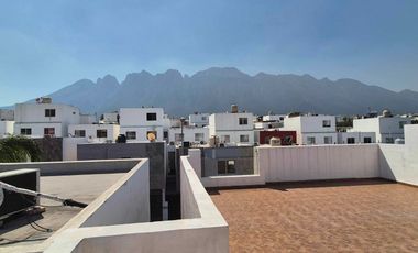 HERMOSA CASA EN RENTA EN CUMBRES ANTARES3 NIVELES