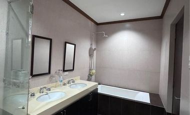 2-Storey House w/ 4-Bedrooms for Rent in Bacoor, Cavite