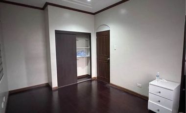 2-Storey House w/ 4-Bedrooms for Rent in Bacoor, Cavite