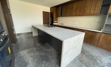 Casa residencial de lujo en Lomas del Campanario Norte