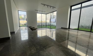 Casa residencial de lujo en Lomas del Campanario Norte