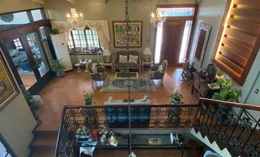 Split-Level House w/ 6-Bedrooms for Sale in Little Baguio, San Juan City