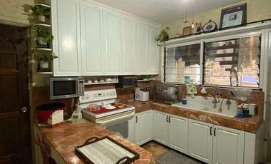 Split-Level House w/ 6-Bedrooms for Sale in Little Baguio, San Juan City