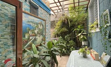 Split-Level House w/ 6-Bedrooms for Sale in Little Baguio, San Juan City