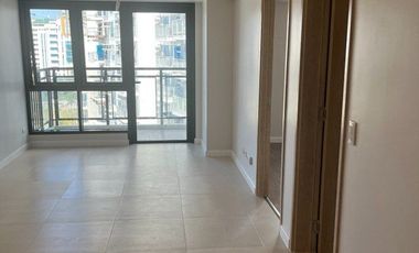 For Rent: Unfurnished 2 Bedroom in Cerca Viento Tower 1 Alabang Madrigal Park