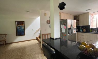 CASA DE 2 NVIELES PARA LA VENTA, POBLADO, SECTOR EL TESORO