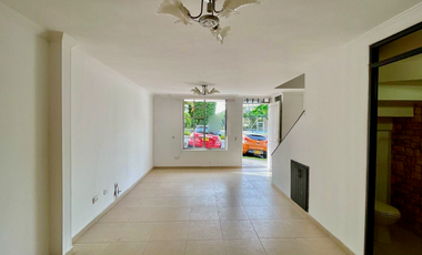 Extraordinaria casa en Santa Clara de las Villas con 4 Alcobas y 4 baños con 154 m2. Pueblito cafetero. Pereira - Colombia.