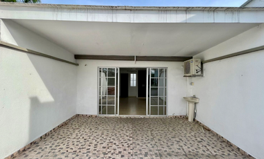 Extraordinaria casa en Santa Clara de las Villas con 4 Alcobas y 4 baños con 154 m2. Pueblito cafetero. Pereira - Colombia.