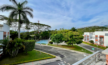 Extraordinaria casa en Santa Clara de las Villas con 4 Alcobas y 4 baños con 154 m2. Pueblito cafetero. Pereira - Colombia.