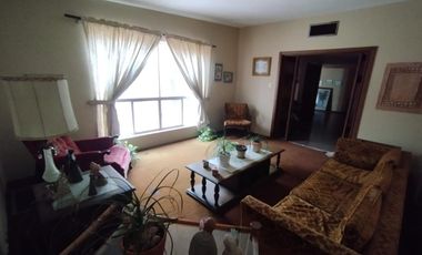 RESIDENCIA 1 PLANTA CON 4 RECAMARAS, AMPLIO TERRENO ZONA RESIDENCIAL ALTA