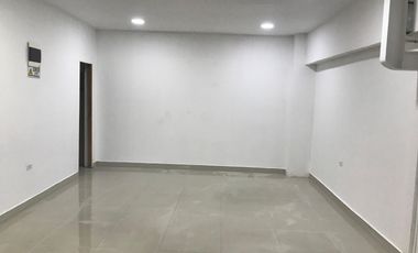 LOCAL EN LOS COCOS ARRIENDO