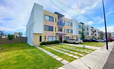 CORREGIDORA DEPARTAMENTO 2 RECAMARAS DENTRO DE PRIVADA CON ALBERCA PALAPA Y ASADOR