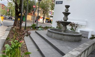 Venta de local comercial con oficinas - Sector La Mariscal