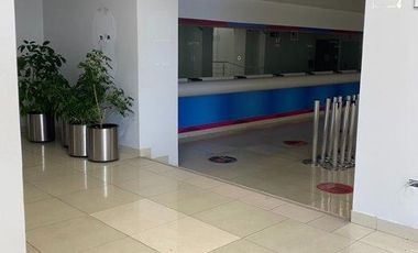 Venta de local comercial con oficinas - Sector La Mariscal