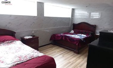 Casa de venta en Otavalo, centro, 4 plantas, 322 m2