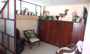 Casa de venta en Otavalo, centro, 4 plantas, 322 m2
