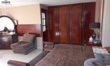 Casa de venta en Otavalo, centro, 4 plantas, 322 m2