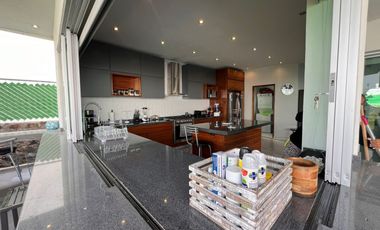 CASA EN VENTA EN FRACCIONAMIENTO LOMAS DE COCOYOC MORELOS