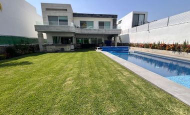 CASA EN VENTA EN FRACCIONAMIENTO LOMAS DE COCOYOC MORELOS