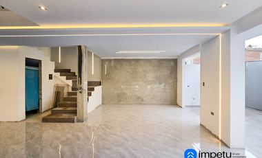 Se venden dos casas al norte de la ciudad de Loja