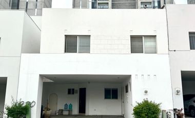 CASA EN VENTA EN COLONIA PRIVADA FRENTE A PARQUE VENTANAS A LA HUASTECA