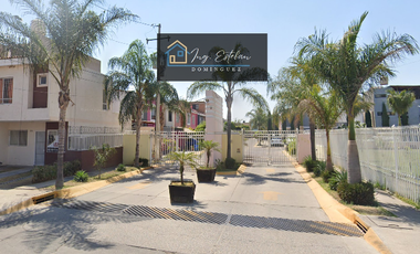 CASA EN REMATE SANTA CRUZ DEL VALLE SAN PEDRO TLAQUEPAQUE CERCA PLAZA REGINA